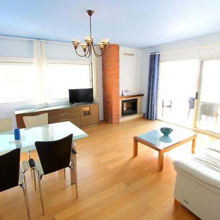 Leon Inmo Cap Ponent 24 - 10462 Apartament Roses